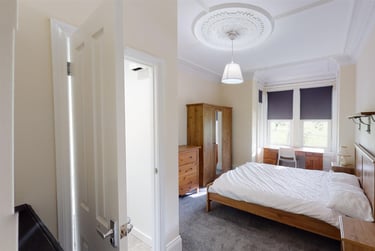 6 bed house, Burnside, Spital Tongues, Newcastle, NE24LN - Image 4